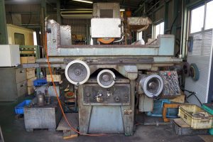 株式会社アマダ製 平面研削盤