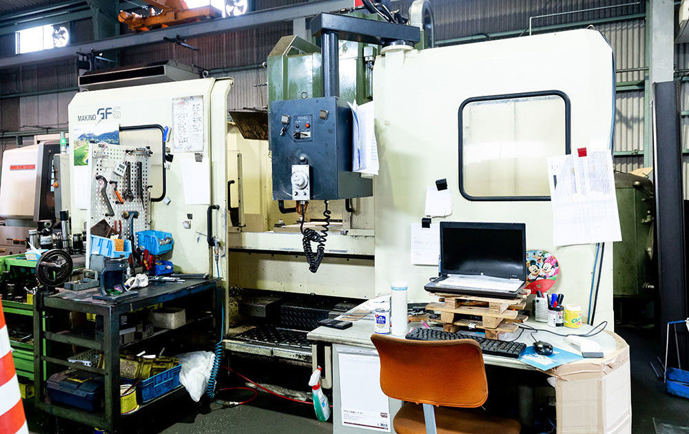株式会社牧野フライス製作所製 立形マシニングセンター