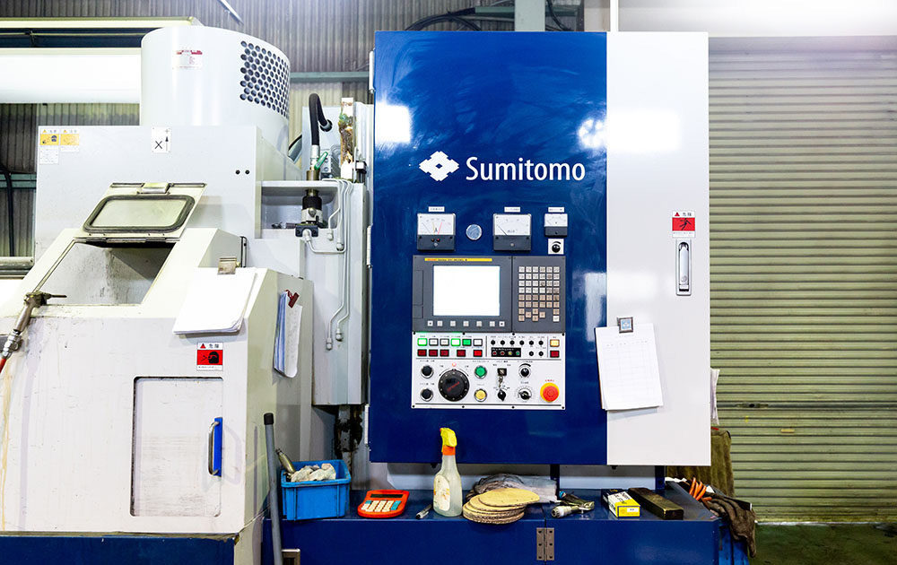 住友重機械ファインテック株式会社製 立軸円テーブル形平面研削盤