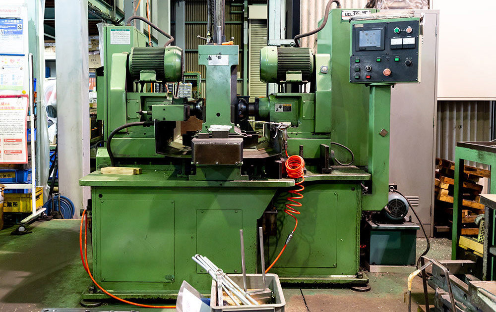 和田機械 両頭NCフライス盤